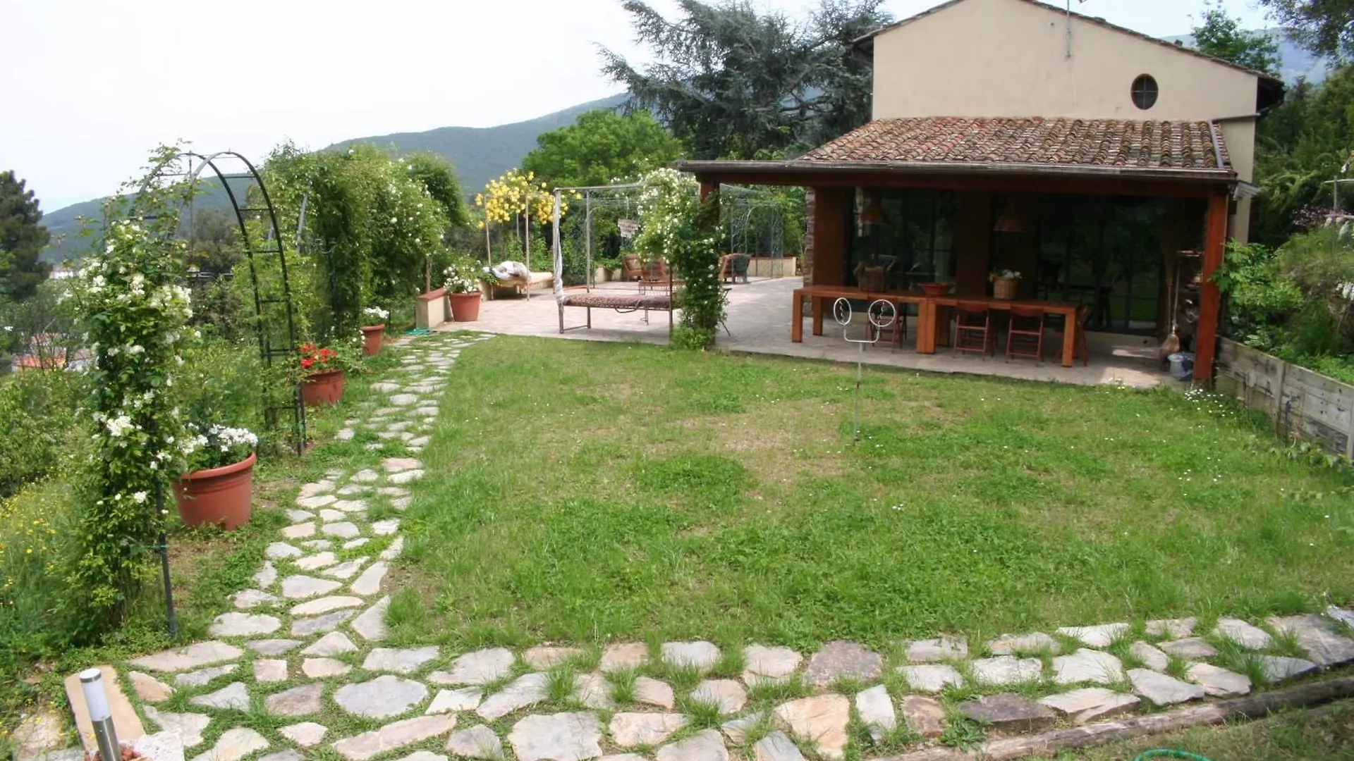 Casa Di Campagna In Toscana Lucca Italien