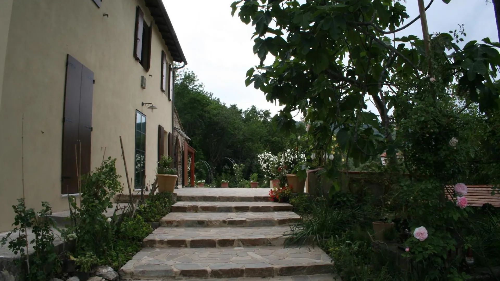 Casa Di Campagna In Toscana Lucca 0*,